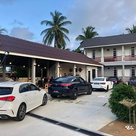 Kampong Pengkalan Maras Lakse Inn Homestay מראה חיצוני תמונה