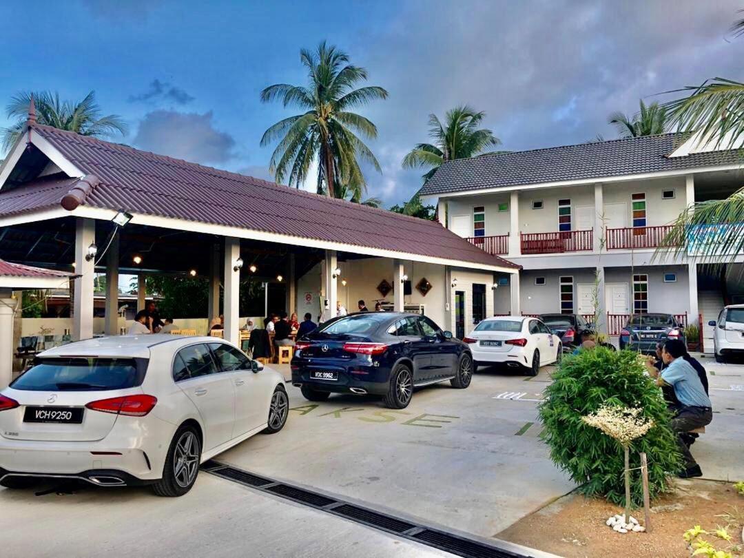 Kampong Pengkalan Maras Lakse Inn Homestay מראה חיצוני תמונה