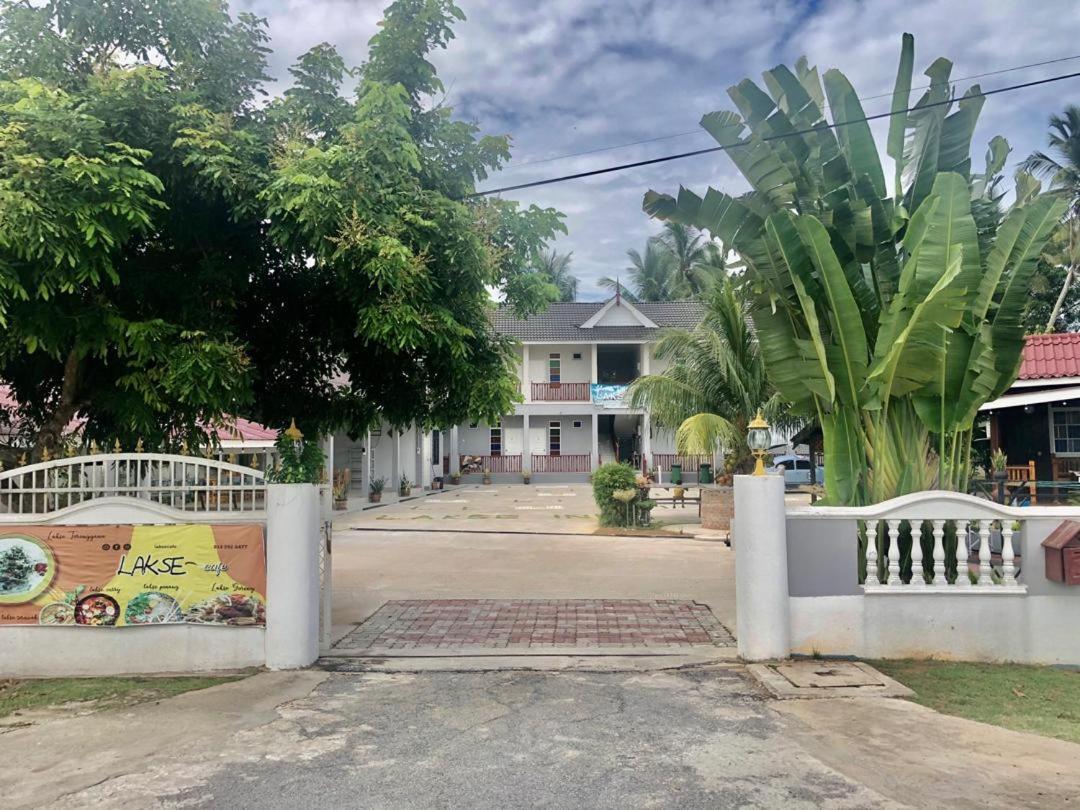 Kampong Pengkalan Maras Lakse Inn Homestay מראה חיצוני תמונה