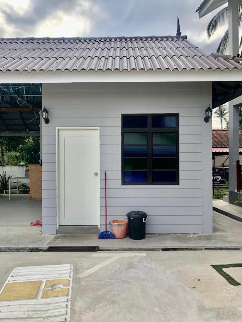 Kampong Pengkalan Maras Lakse Inn Homestay מראה חיצוני תמונה