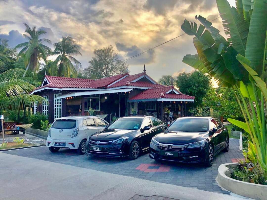 Kampong Pengkalan Maras Lakse Inn Homestay מראה חיצוני תמונה