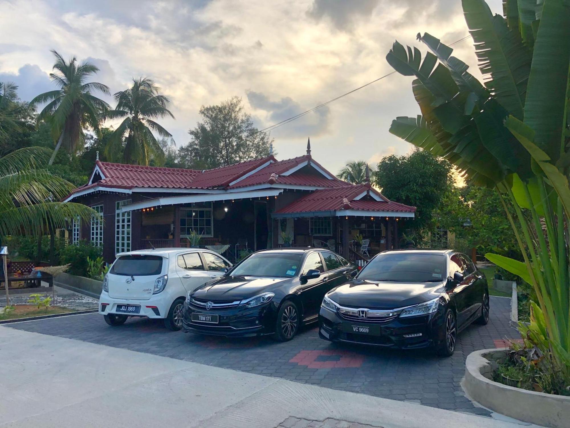 Kampong Pengkalan Maras Lakse Inn Homestay מראה חיצוני תמונה