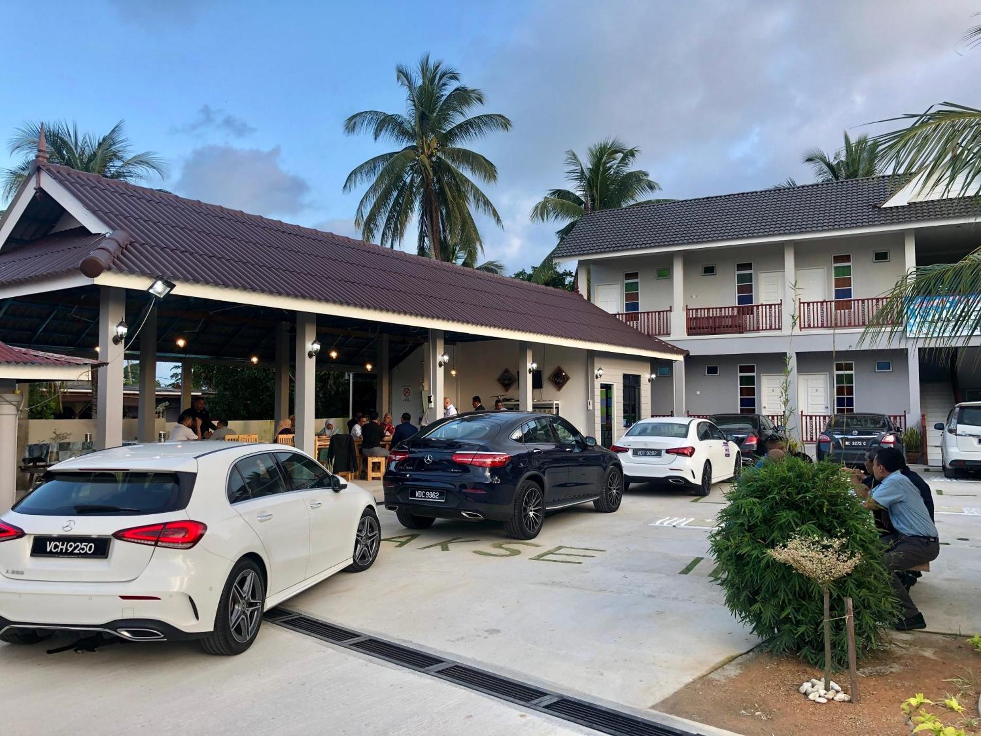 Kampong Pengkalan Maras Lakse Inn Homestay מראה חיצוני תמונה